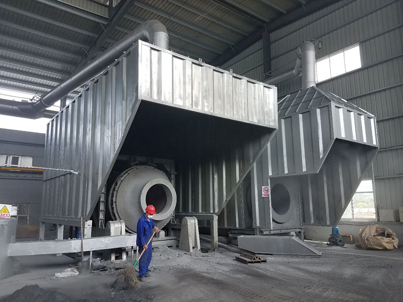 Paint removal furnace for cans